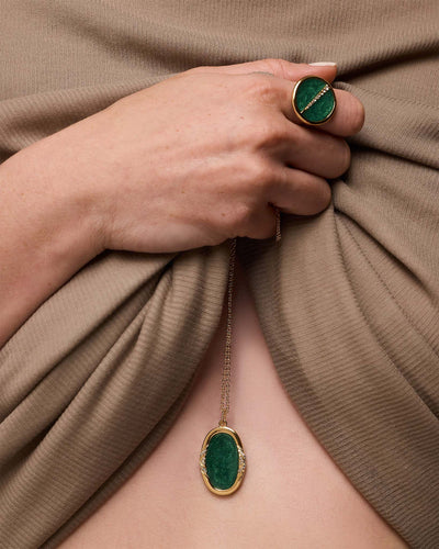 Necklace luster