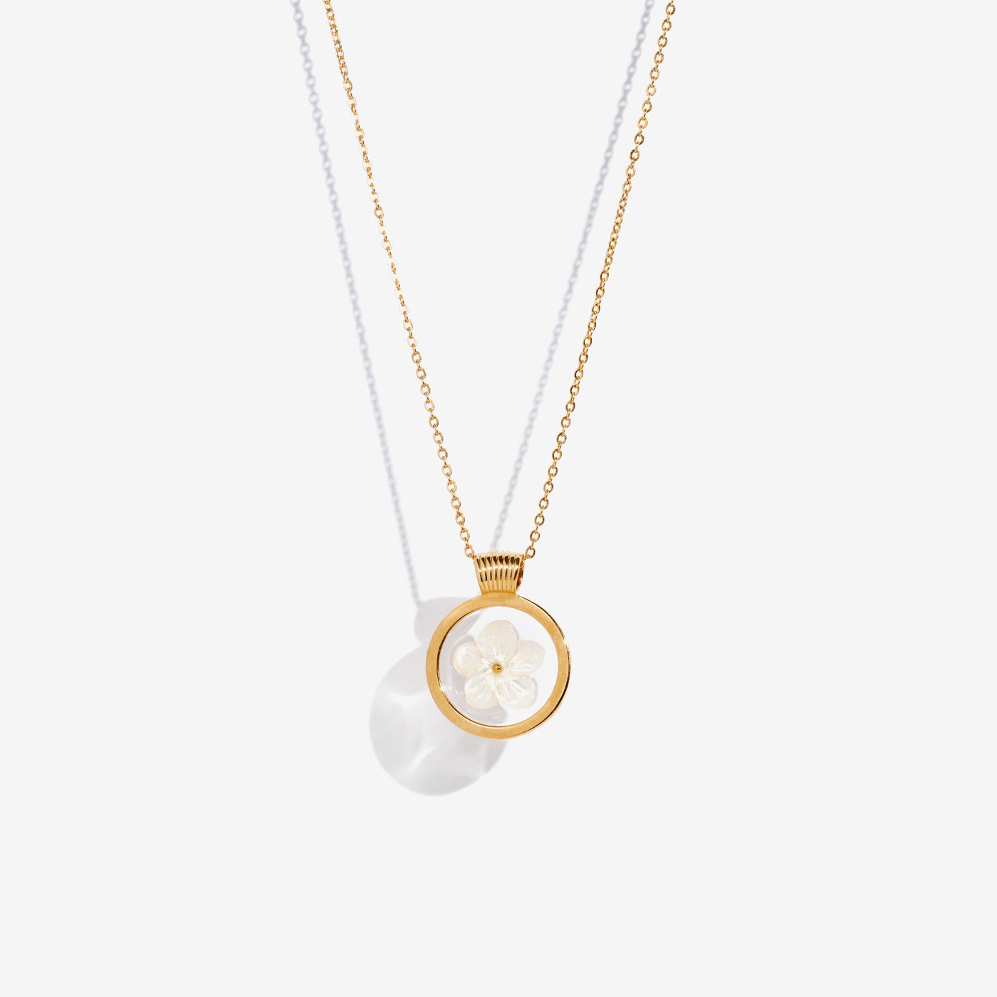 Necklace eclat