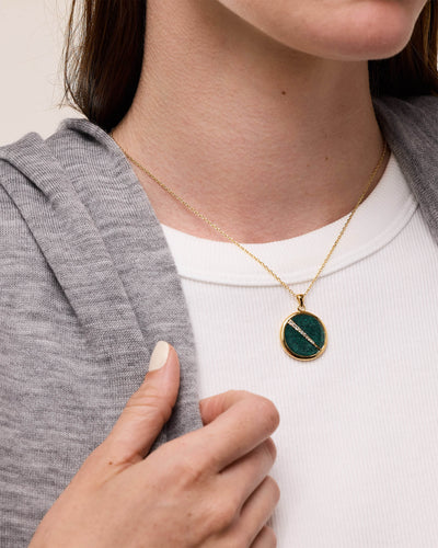 Necklace sparks