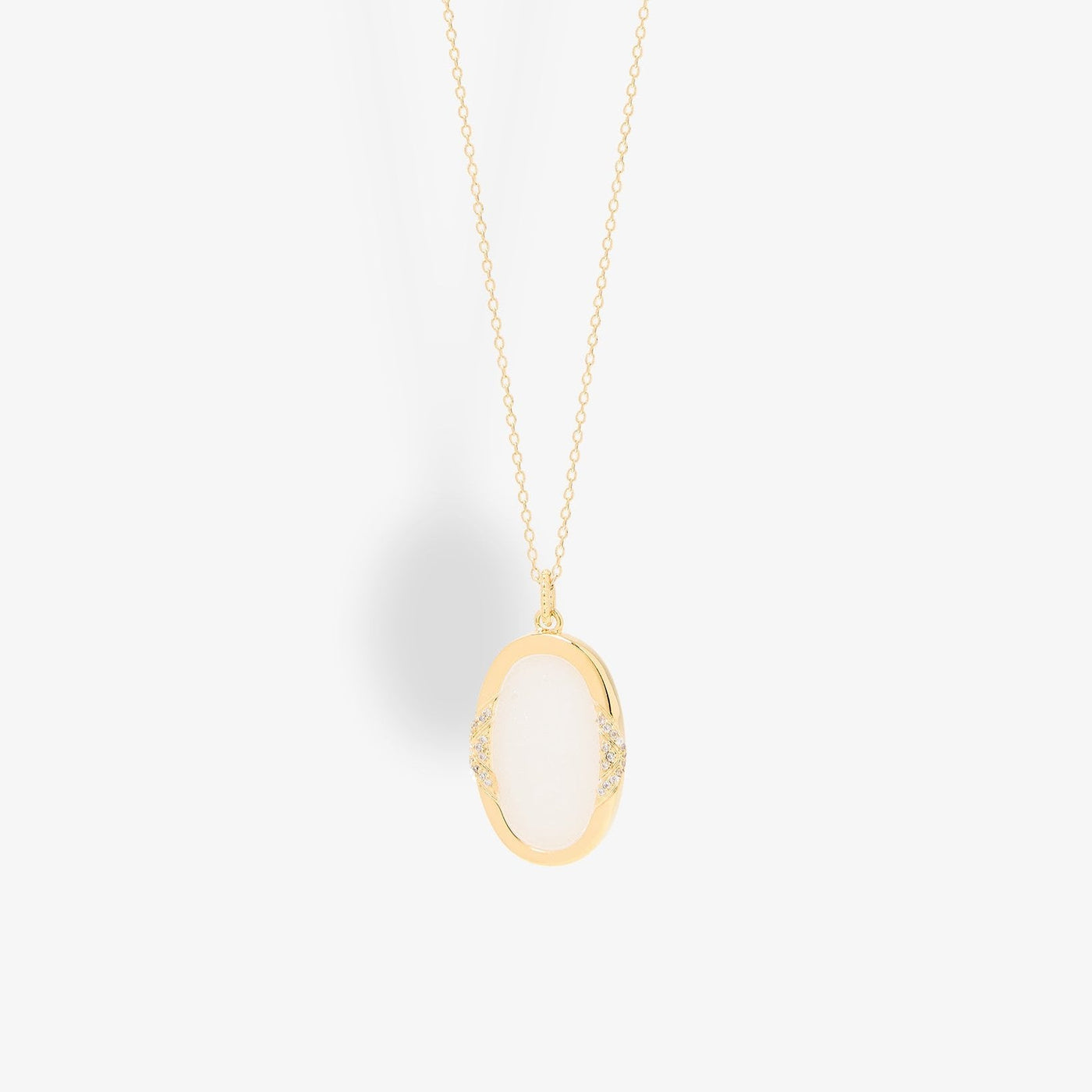 Necklace luster