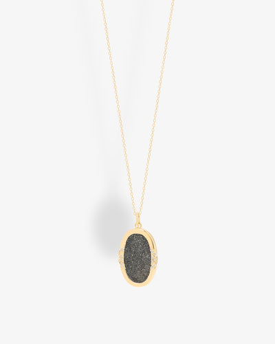 Necklace luster