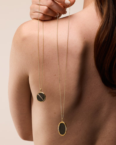 Necklace luster